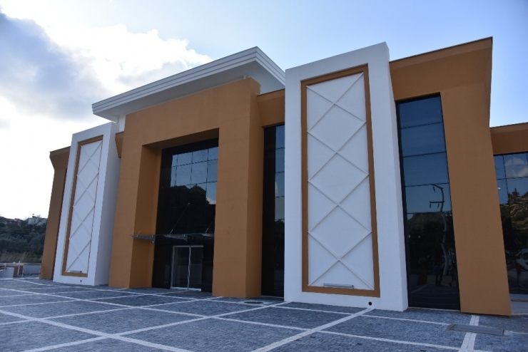 Demirtaş Düğün Salonu Ve Kültür Merkezi İnşaatı Tamamlandı