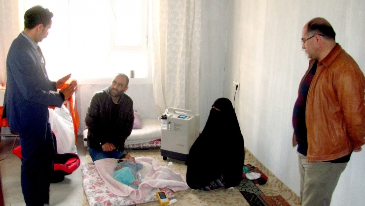 Bakımsızlıktan Ölmek Üzere Olan Menbiç’li Aileye Devlet Sahip Çıktı