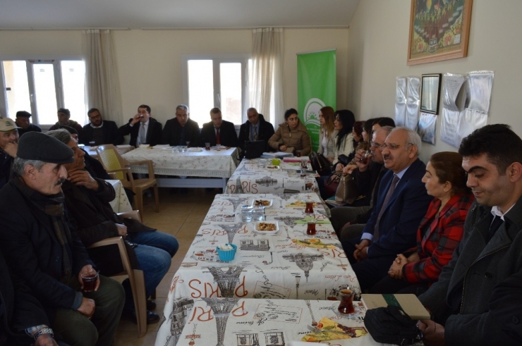 Çiftçileri Bilgilendirme Toplantıları Devam Ediyor