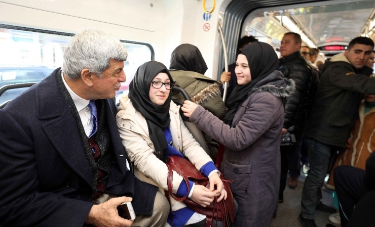 Başkan Karaosmanoğlu, “Akçaray Başarıyla Yoluna Devam Ediyor”