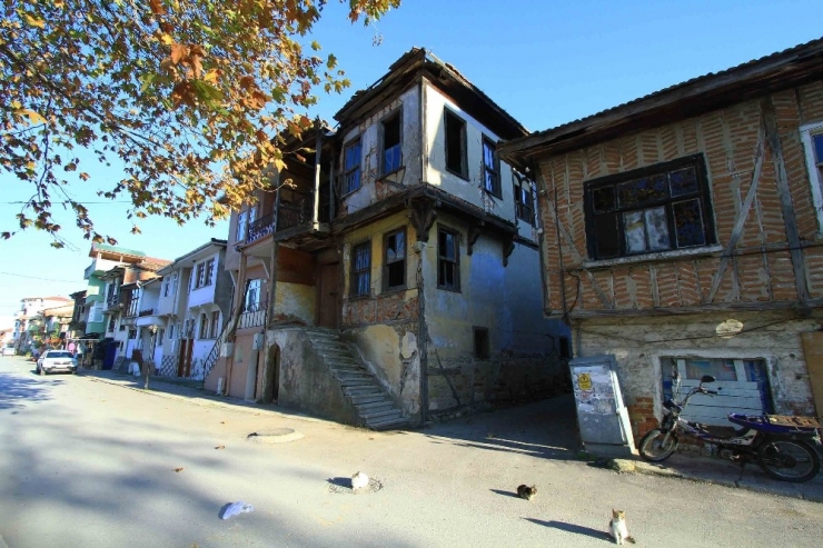 Karamürsel Ereğli’de İki Tarihi Yapı Restore Edilecek