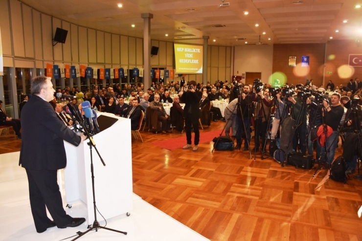 Salman: “Yeni Hedeflere Hep Birlikte Emin Adımlarla Yürüyeceğiz”