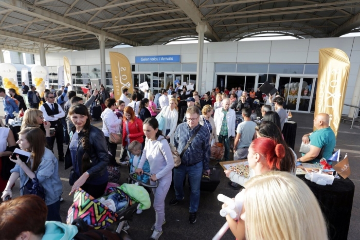 İranlı Turist Rekoru Kırıldı, Geri Dönen Alman Ve Hollandalı Turist Umut Oldu