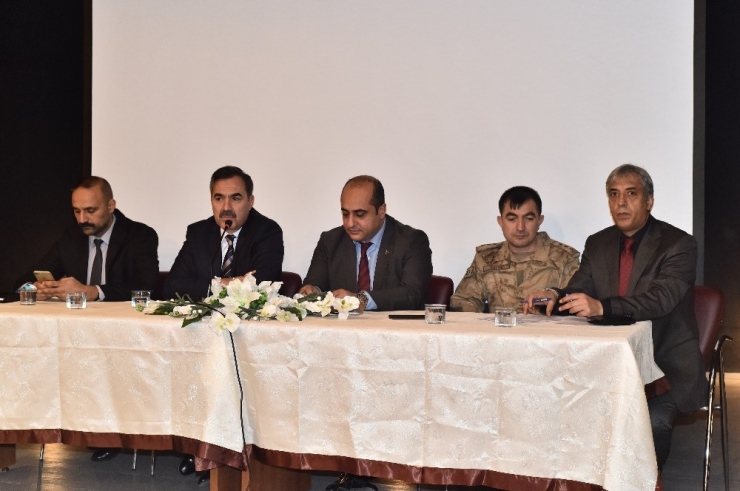 Ahlat’ta ‘Okul Güvenliği’ Toplantısı