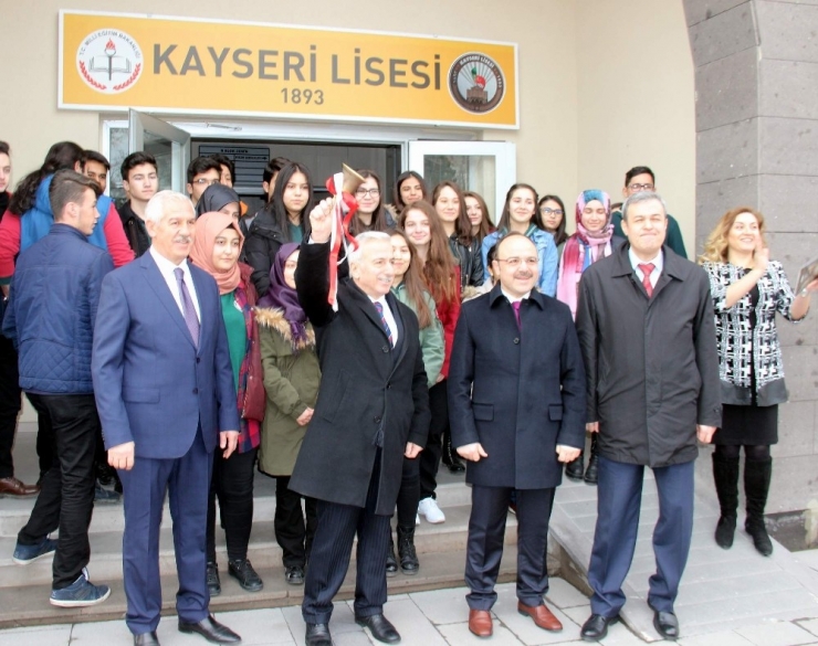 Kayseri Valisi Süleyman Kamçı: "Aldığımız Tedbirler Sayesinde Hiçbir Okulumuzda En Küçük Bir Hadise Olmadı"