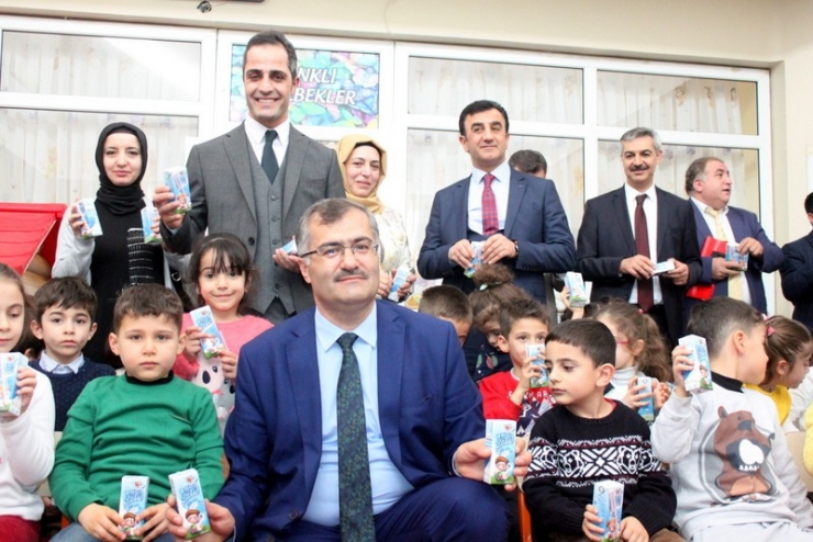 Van’da Süt Dağıtımı