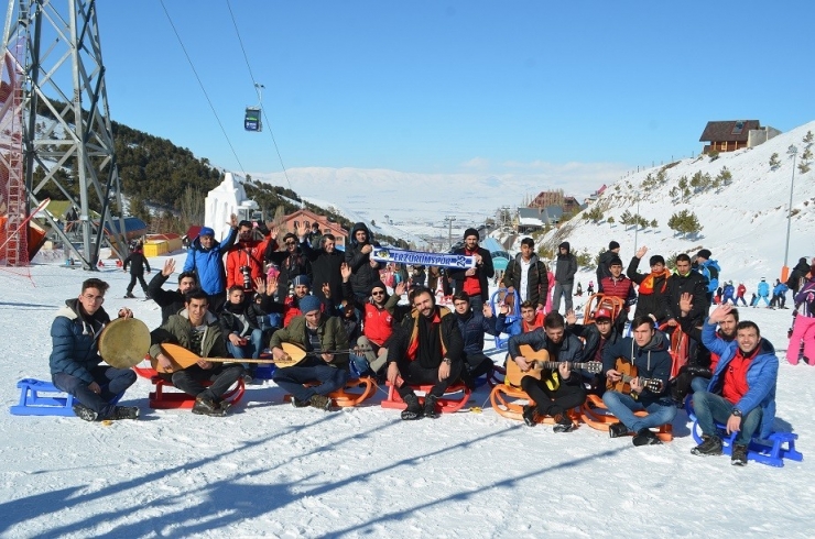 Sazlı Sözlü Kızak Keyfi