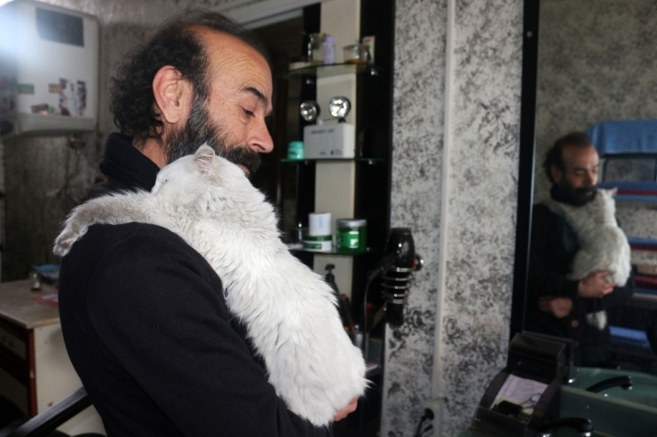 Berber Fethi İle ‘Garip’in Kıskandıran Dostluğu