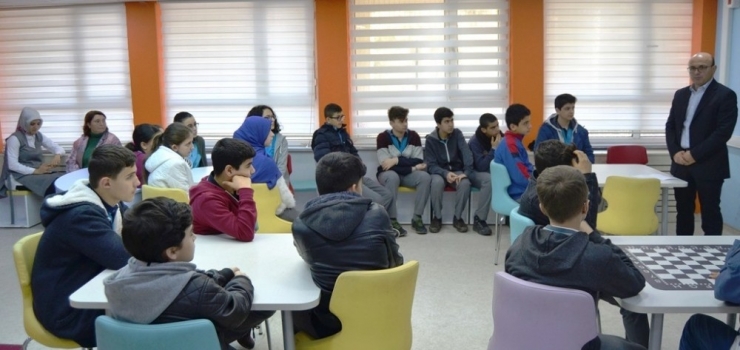 Oral Öğrencilere İlçeyi Tanıttı