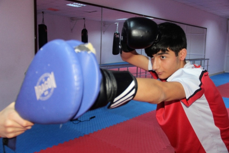 Ailesi Bırak Dedi, O Türkiye Şampiyonu Oldu