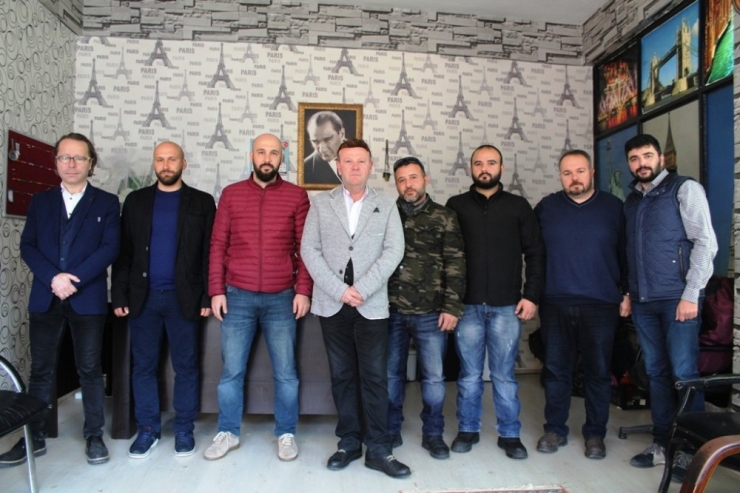 Ayvalık Esnaf Odası Başkan Adayı Enis Özdemir; “Esnaflar Arasında Birlik Ve Beraberlik Sağlamak İçin Adayız”