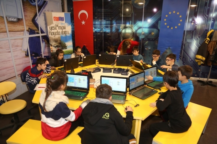 Bilim Merkezi’nde Yarıyıl Etkinlikleri Sona Erdi