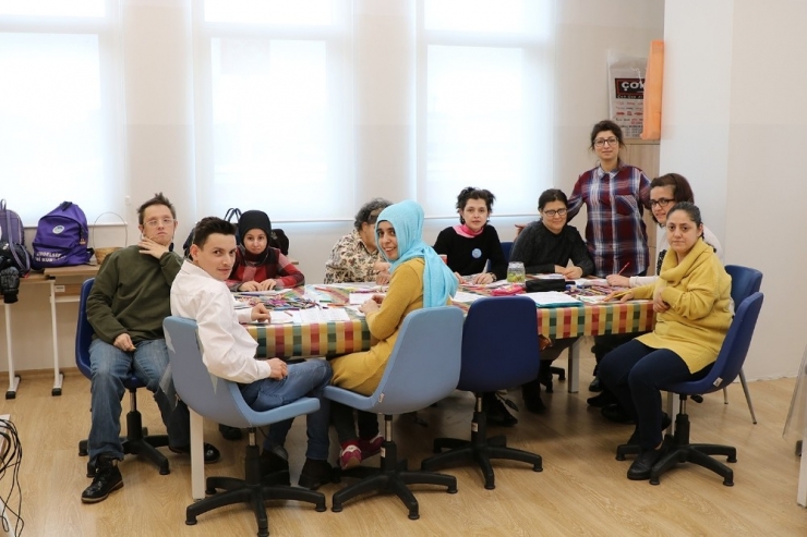 Başkan Toçoğlu Hobi Kursu Öğrencileriyle Bir Araya Geldi