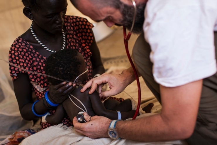 Msf Kore’de Pfizer’in Zatürre Aşısı Üzerindeki Tekeline İtiraz Etti