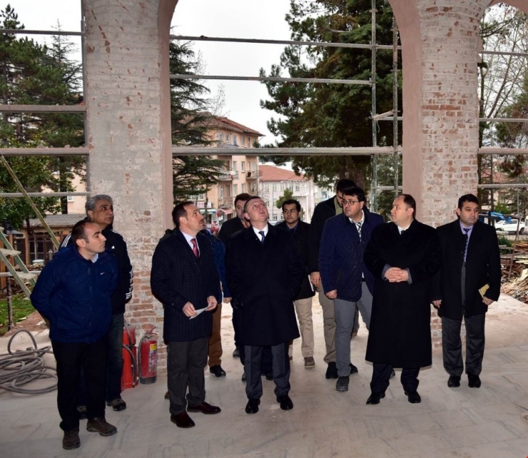 Vali Büyükakın Restorasyon Çalışmalarını Yerinde İnceledi