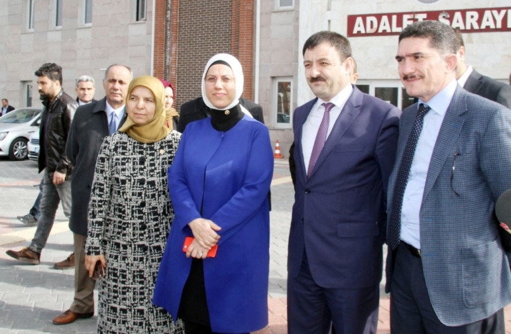 Ak Parti’li Ravza Kavakçı Kan, Başbakanın Müdahil Olduğu Fetö Davasını İzledi
