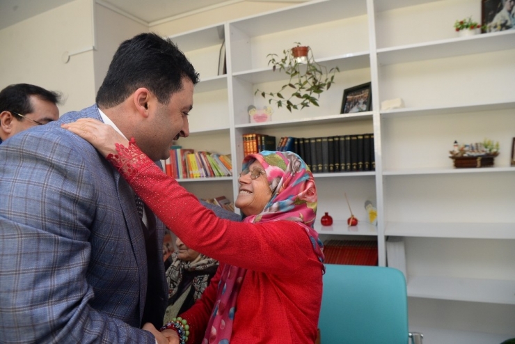 Başkan Avcı Yaşlıları Ziyaret Etti