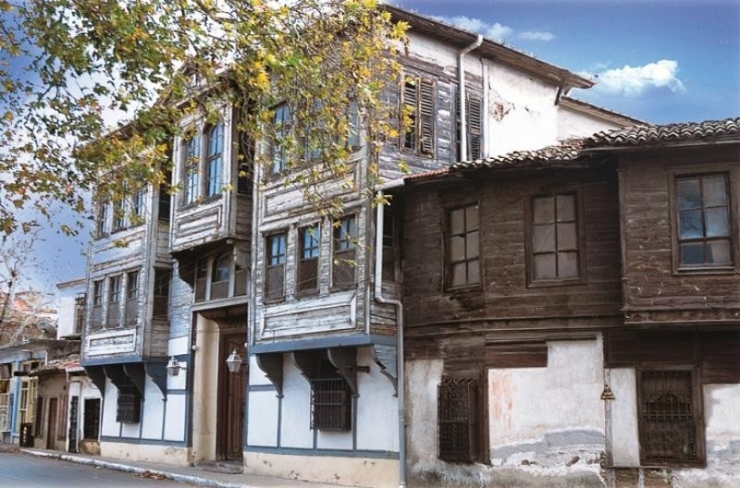 Havran Tarihi Terzizade Konağı Onarılıyor