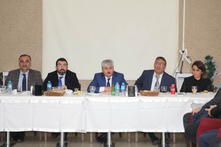 Vali Doğan, Sanayici Ve İşadamları İle Bir Araya Geldi