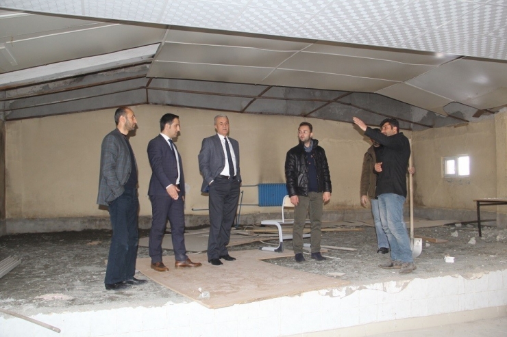 Kaymakam Öztürk, Tadilat Çalışmalarını Denetledi