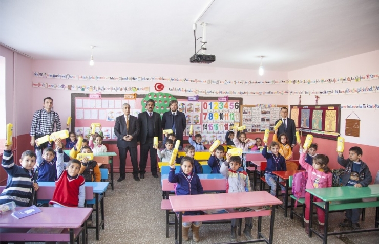 Ahlat’ta "Sağlıklı Dişler, Sağlıklı Gülüşler" Projesi