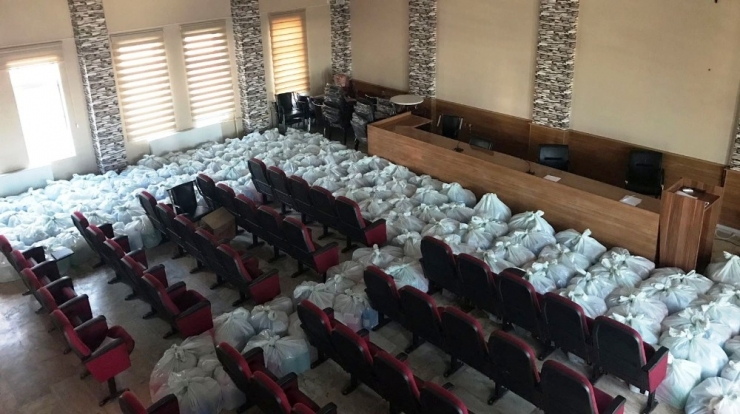 Edremit Belediyesinden Okullara 100 Bin Tl’lik Malzeme Desteği