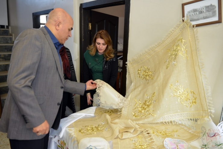 Yakutiye Meslek Edindirme Kursu’yla Öğrenirken Kazandırıyor