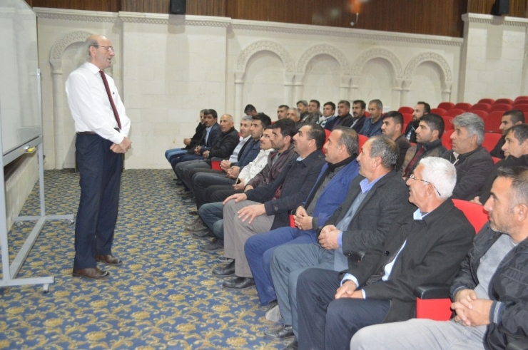 Mardin’de Şoförlere Verilen Eğitimler Sürüyor