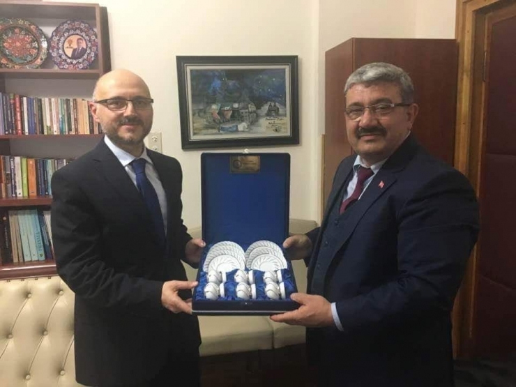 Başkan Ferit Karabulut: Botaş Genel Müdürü Özcan’la Doğalgazı Konuştuk