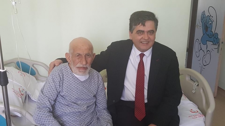 Başkan Yalçın’dan Hasta Ziyareti