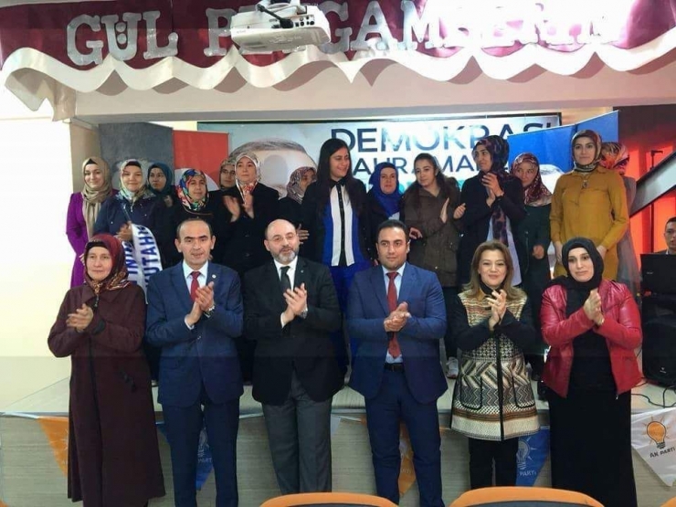 Çavdarhisar Ak Parti Kadın Kolları Başkanlığı’na Serpil Kaya Seçildi