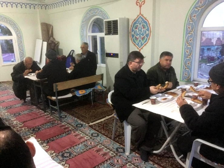 Sabah Namazı Sonrası Kahvaltı