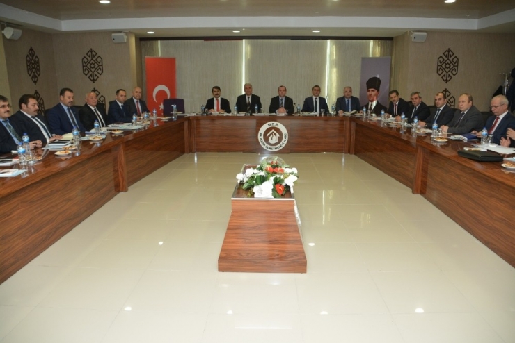 Balıkesir’de 2. Dönem Eğitim Yılı Toplantısı Yapıldı