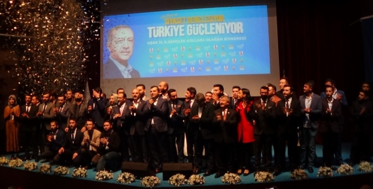 Ak Parti Gençlik Kolları Uşak İl Kongresi Gerçekleşti