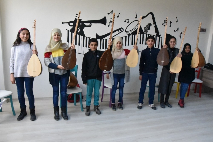 Erçek Yaşam Merkezine Yoğun İlgi