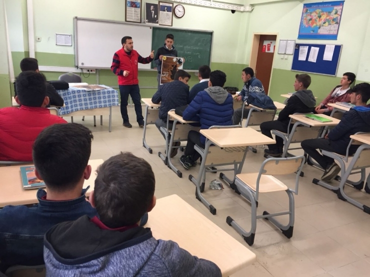 Kula’da ’Gençlerden Geleceğe Mektup’ Yarışması Tanıtıldı