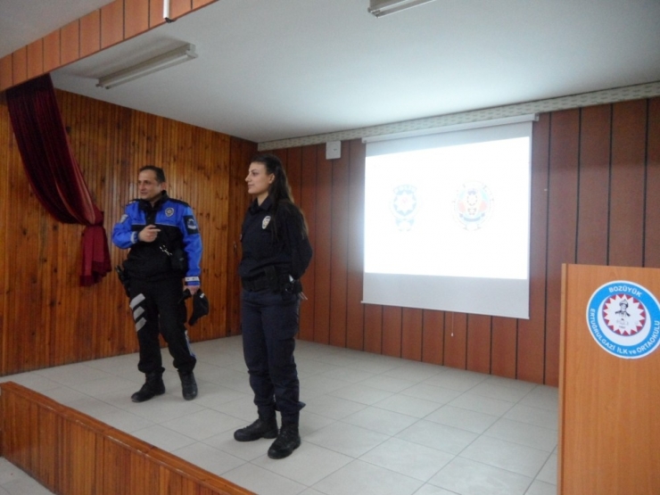 Polis Ekipleri ’Güvenli İnternet Kullanımı’ Semineri Verdi