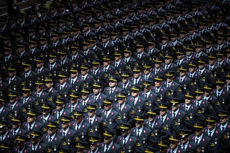 Bakan Soylu: "Ey Amerika 30 Bin Kişiyle Ordu Kurarsın, Biz Sadece Bu Ülkenin Haysiyeti Ve Onuru İçin Buradan Bir Yılda 25 Bin Jandarmayı Mezun Edeceğiz"