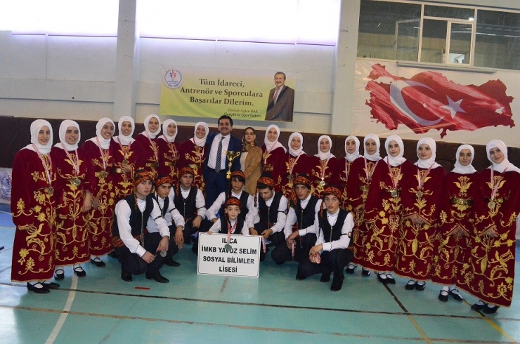 Dadaşlar ‘Bar’da Yarıştı