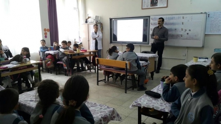 Hakkari’de ‘Hayvan Hakları’ Semineri