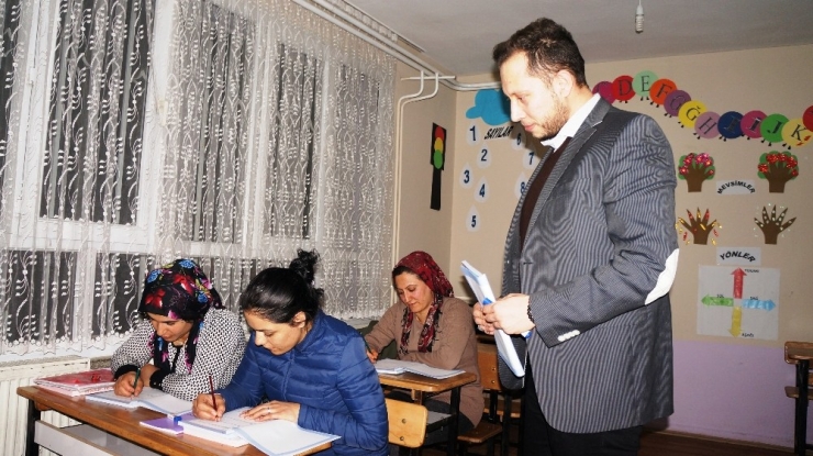 Sarıgöl’de Okuma-yazma Seferberliği Başladı
