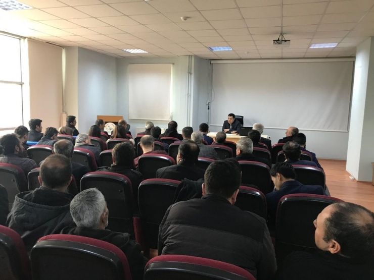 Bahçesaray’da ‘Kaliteli Eğitim’ Konulu Toplantı