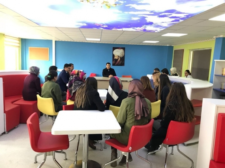 Kaymakam Özcan’dan Okul Ziyareti