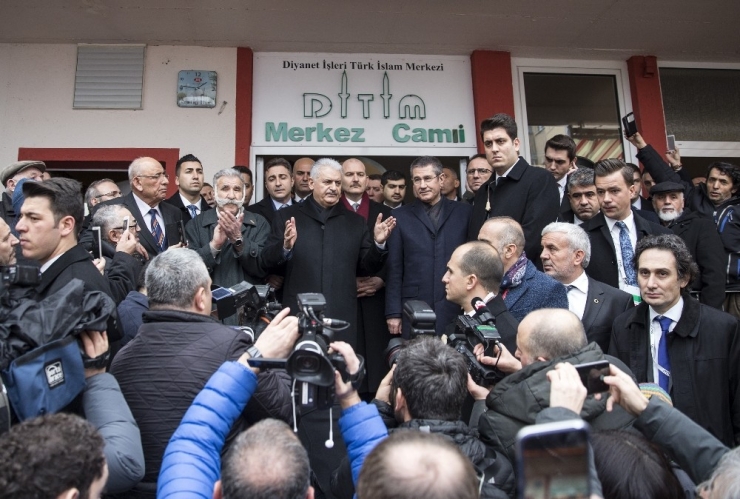Başbakan Yıldırım: "Bulunduğunuz Ülkeye Entegre Olun Ama Asla Asimile Olmayın. Onların Değerleri Onlara, Bizim Değerlerimiz Bize Ait"