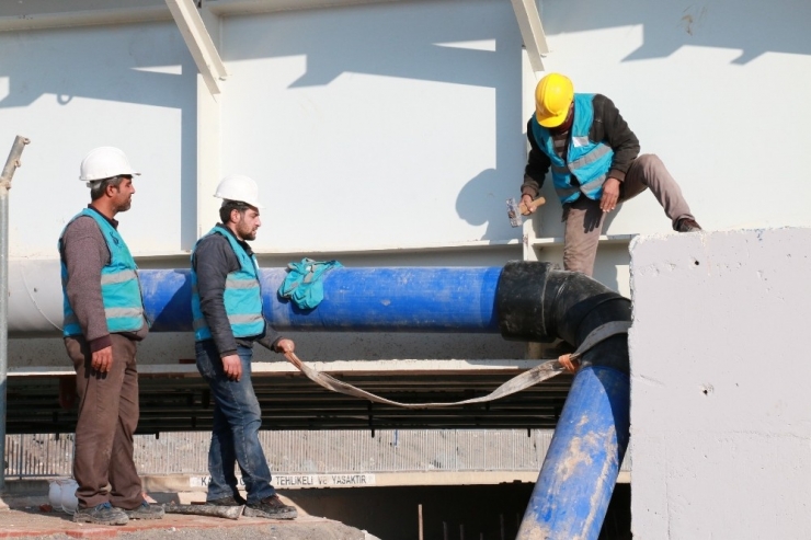 Şanlıurfa’da Yeni Yerleşim Alanlarının İçme Suyu İhtiyacı Karşılanıyor