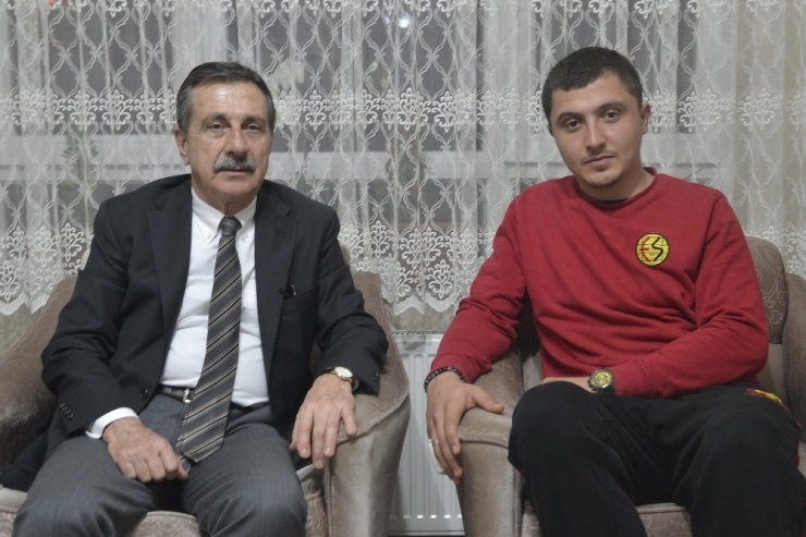 Ataç’tan Afrin Gazisi Kızıl’a Ziyaret