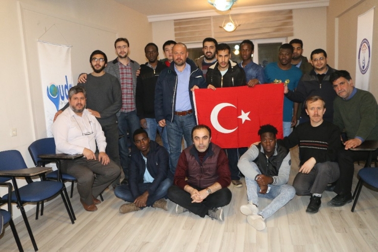 Yabancı Öğrenciler, ’Zeytin Dalı’ İçin Hatim İndirdi