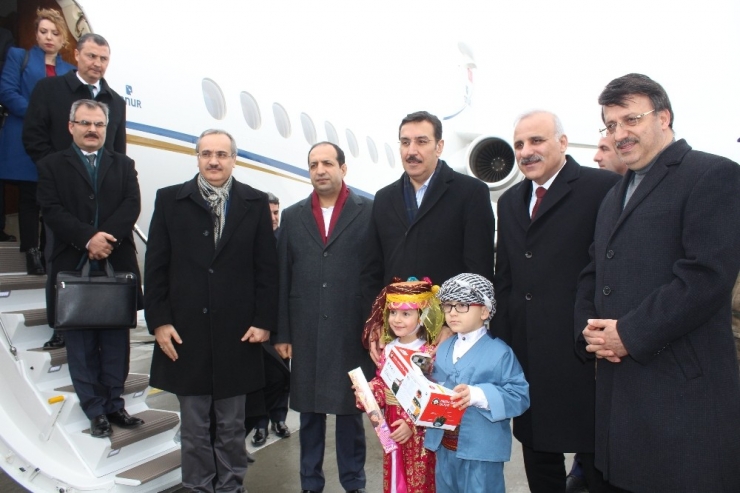 Bakan Tüfenkci Van’da