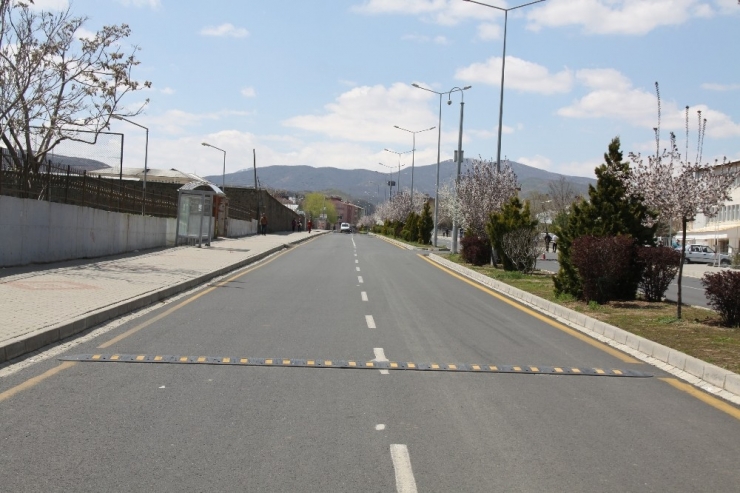 Bingöl’de 63 Noktaya Hız Kesici