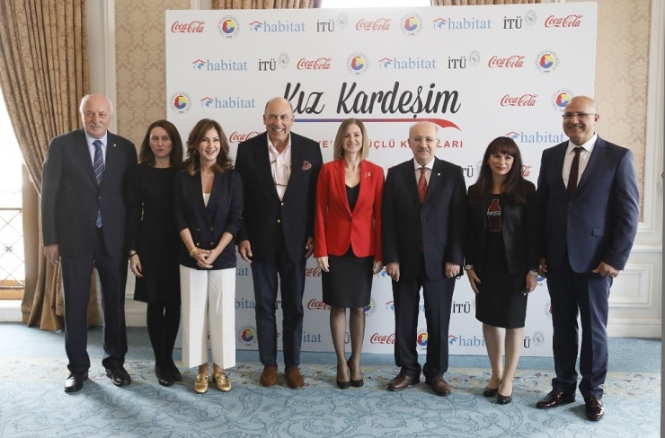 Muhtar Kent: “21’inci Asır Gelişmekte Olan Ülkelerin Asrı Değil, Kadınların Asrıdır”